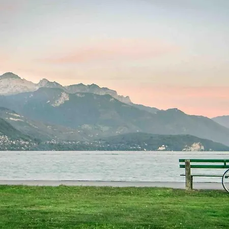 Grenier Du 100 M Du Annecy